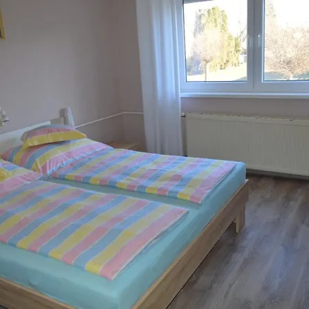 Karolina Appartman *