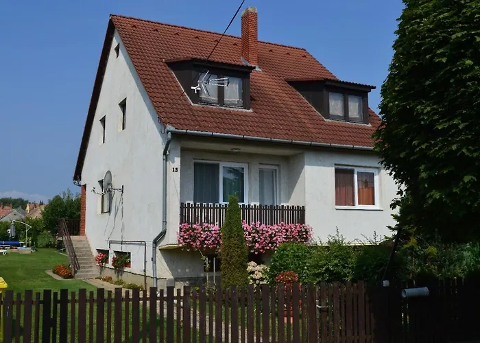 Karolina Appartman *